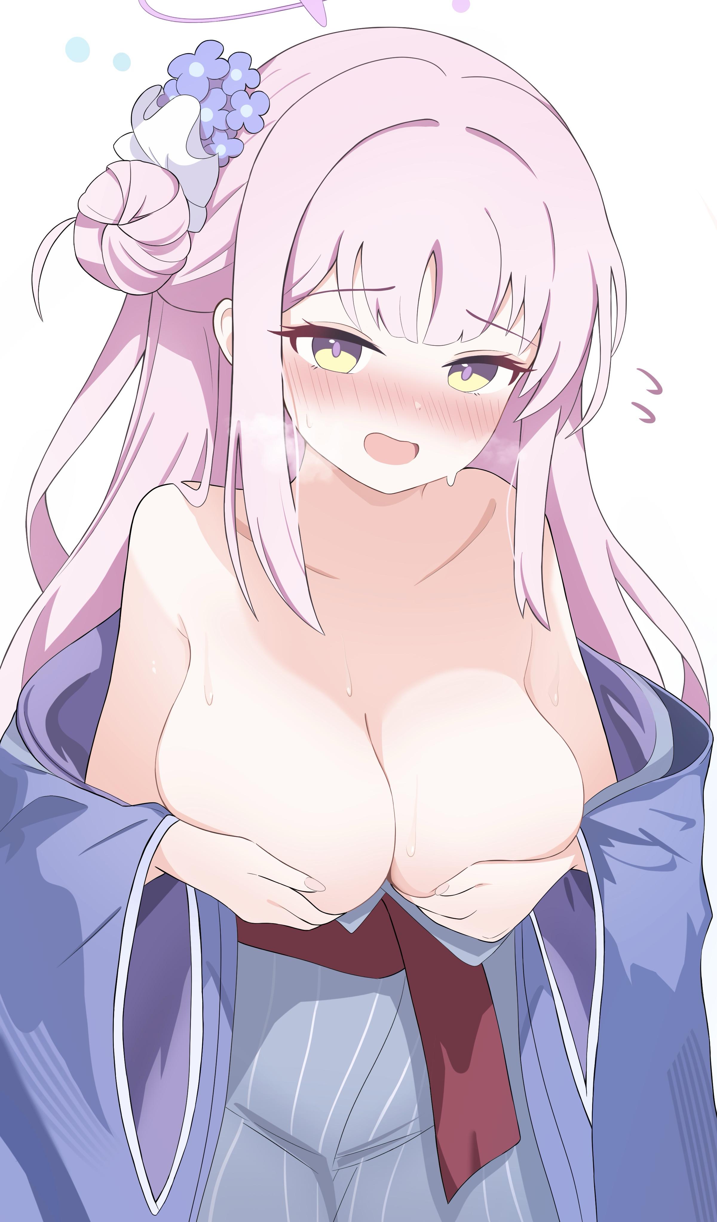 Mika's big oppai (EmbarrassedHentai Anime GIF)