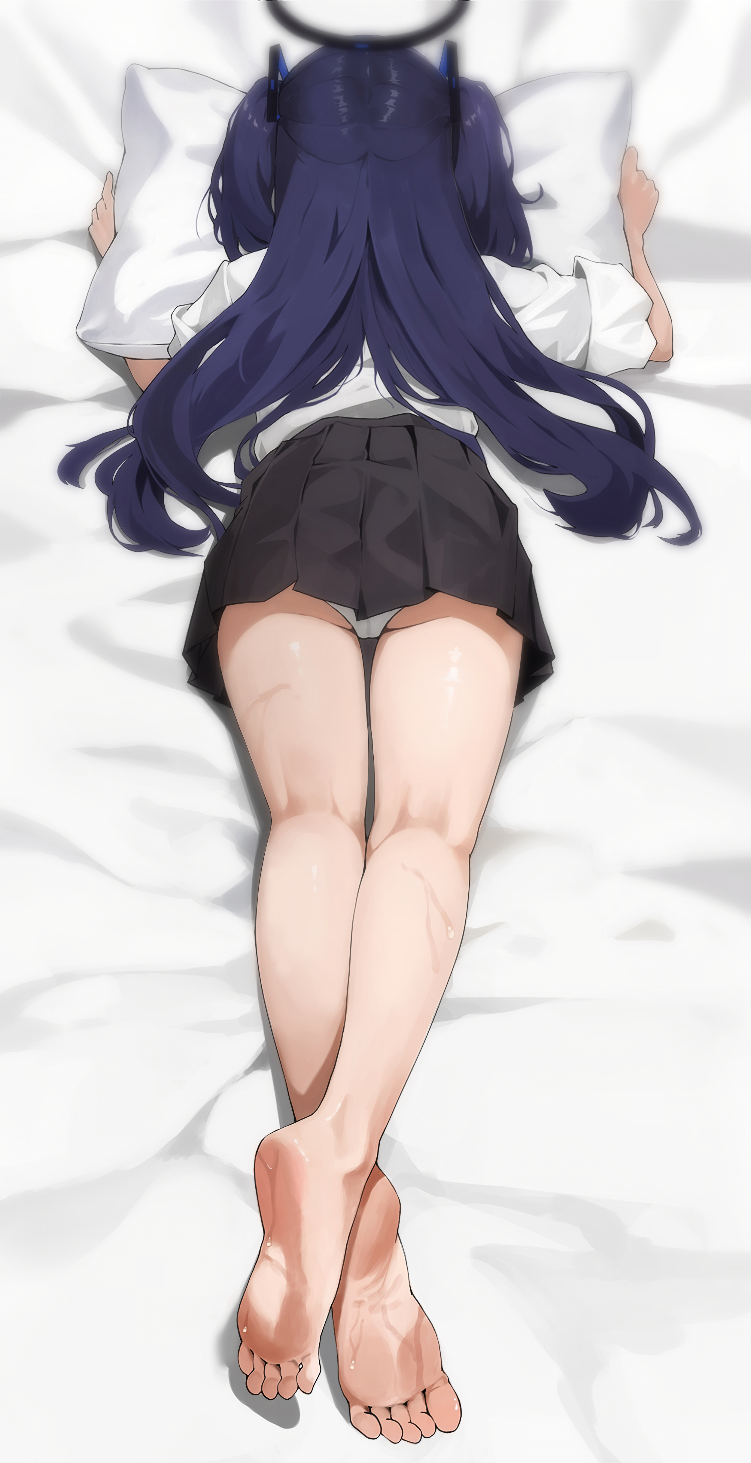 Yuuka lying in bed [Blue Archive] - Blue Archive