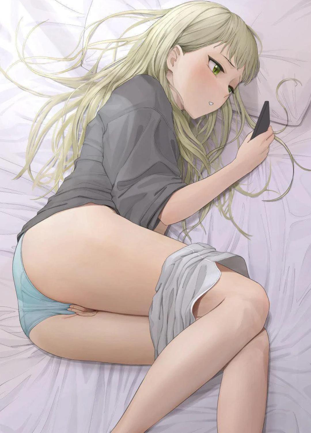 She is having a good time (MasturbationHentai Anime GIF)