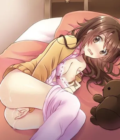 WH-WHAT ARE YOU DOING IN HERE?! (Masturbation Hentai Anime GIF)